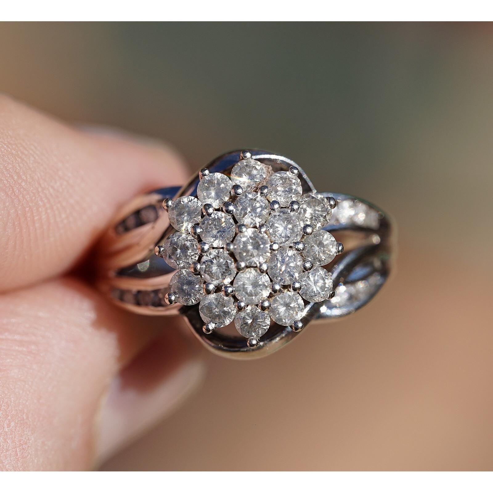 Vintage 10k Solid White Gold Natural Diamond Cluster Channel Ring - Size 6.75